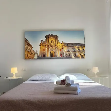 Vista Ortigia * Szirakúza