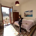 Vista Ortigia * Szirakúza